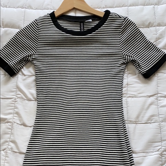 From H&M size small - Picture 1 of 2